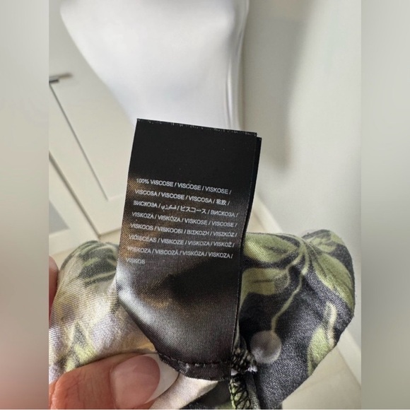 Farm Rio Capri Floral Black Sleeveless Mini Dress - Picture 9 of 10